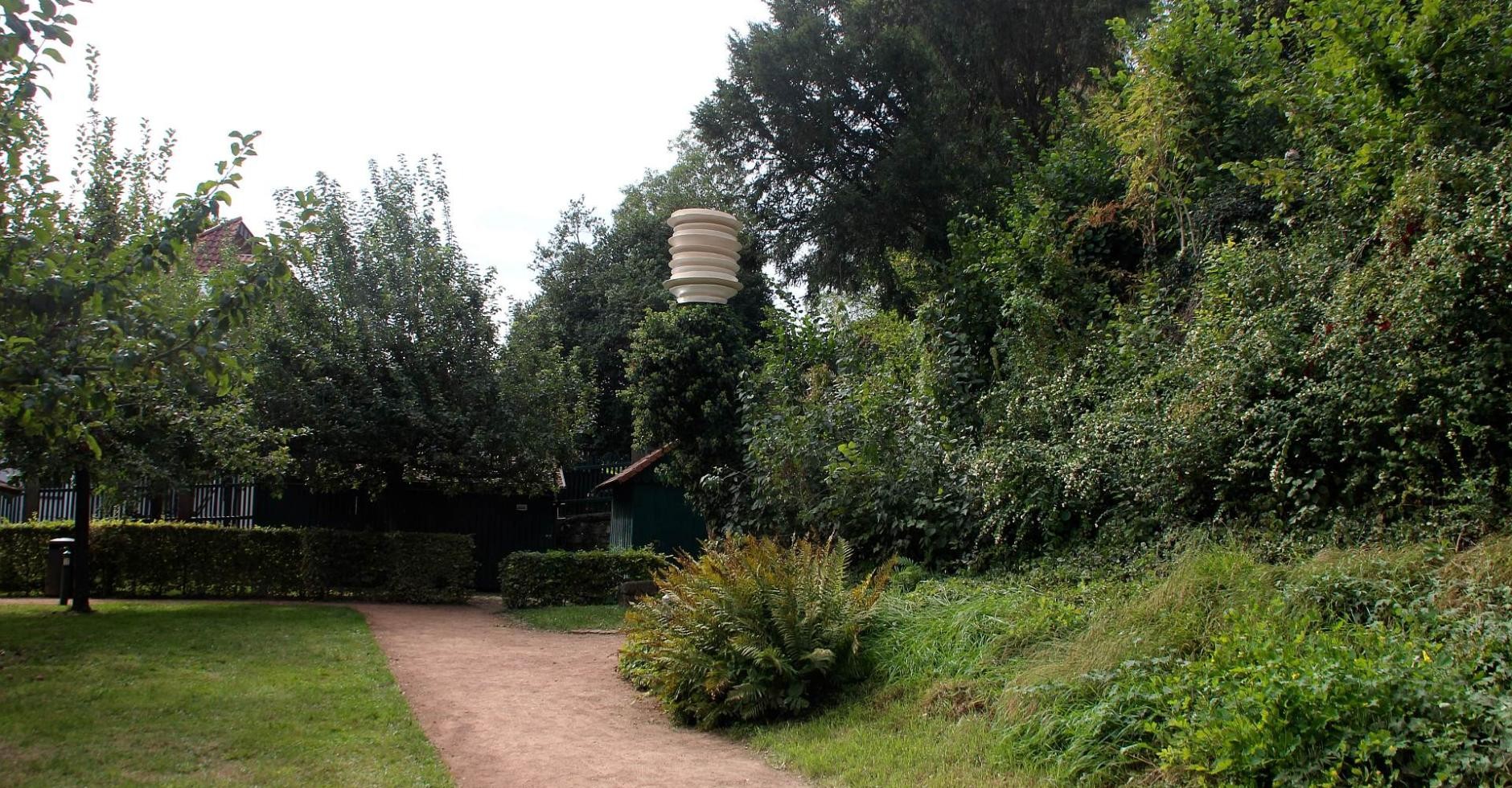 Skulptur Matilde Grau Skulptur Matilde Grau