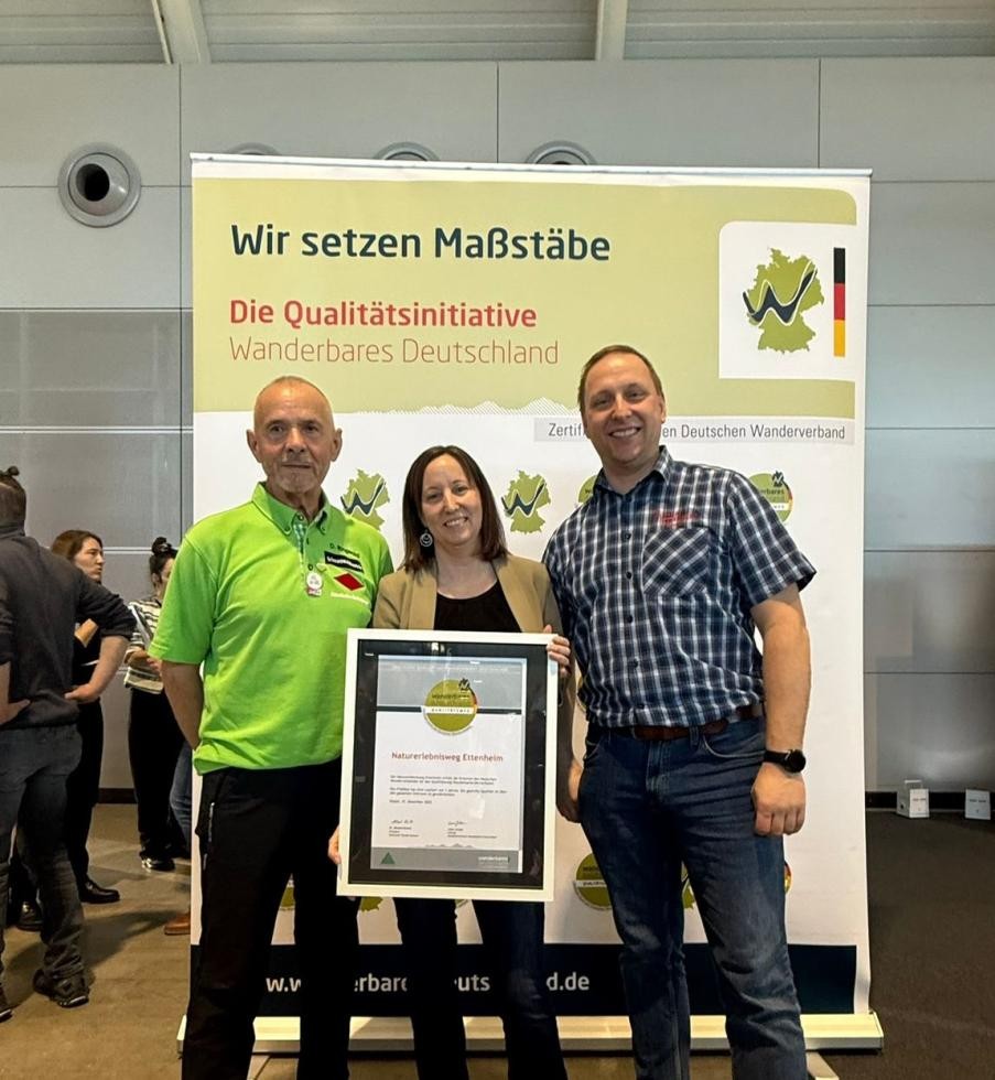 v. l. Dieter Ringwald (Schwarzwaldverein) Diana Kebaier (Stadt Ettenheim) Roland Weber-Kirn (Stadt Ettenheim - Bauhof)