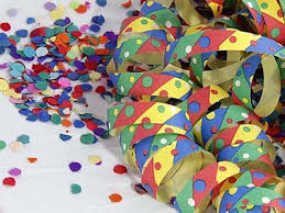 Luftschlangen und Konfetti