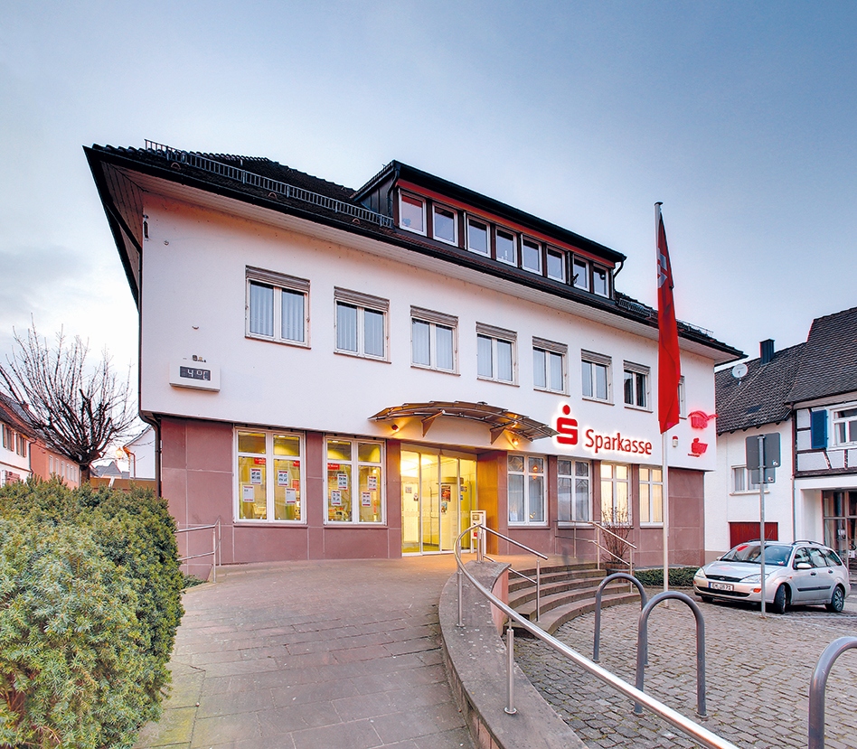 ehemaliges Sparkassengebäude - künftiges Ärztehaus